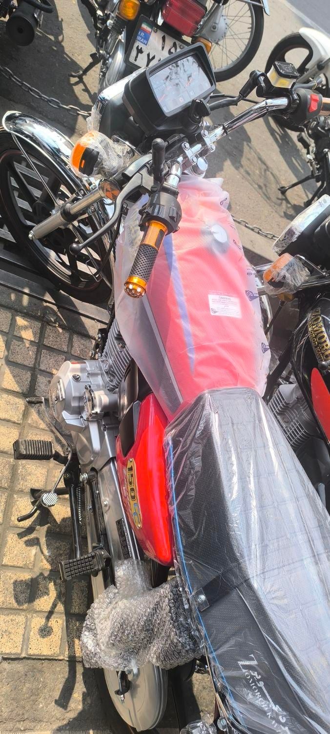 هوندا 200cc زمرد کویر دم قسط بدون پیش پرداخت|موتورسیکلت|تهران, شهرک شریعتی|دیوار