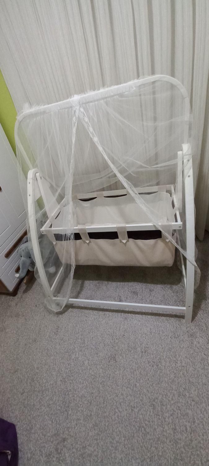 گهواره کنار مادر مدل وی جودیکو|تخت و صندلی بچه|چهارباغ, |دیوار