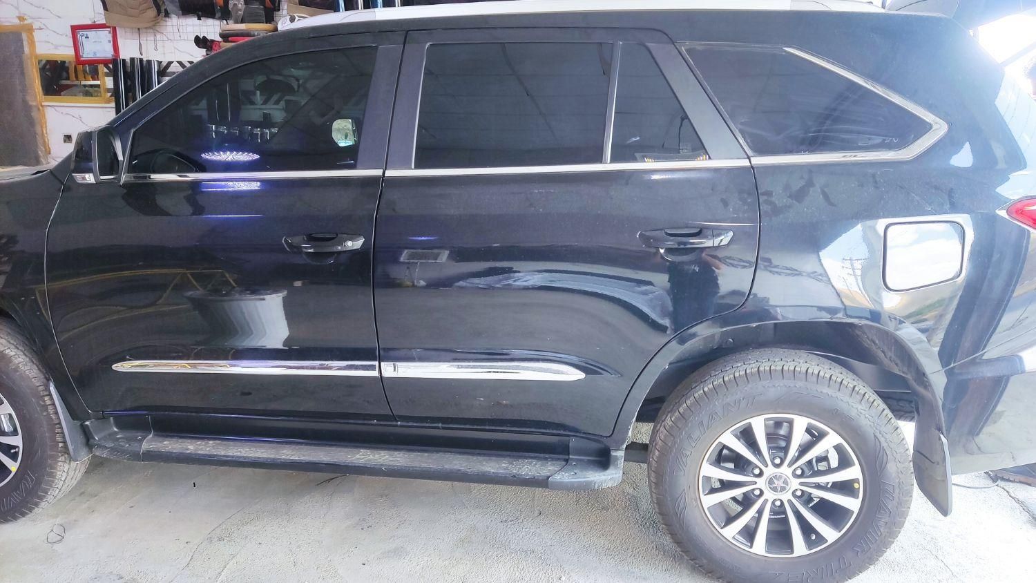 نصب شیشه دودی تمام خودروها|خدمات موتور و ماشین|سنندج, |دیوار