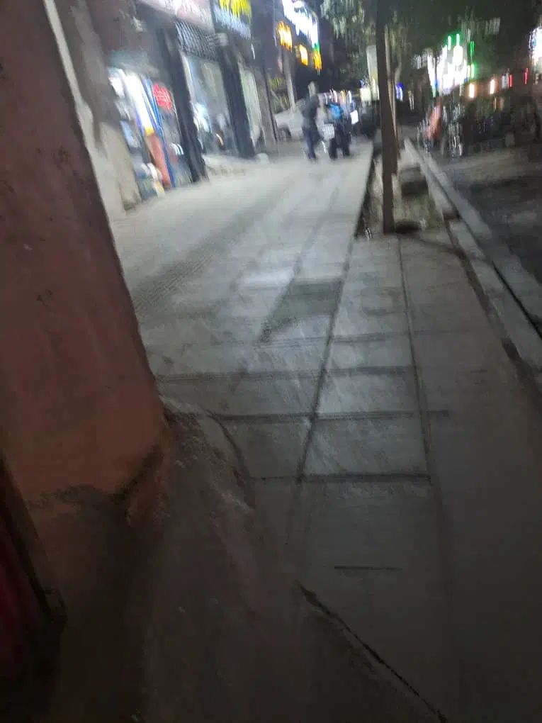 مغازه 9 متری ابتدای خیابان برغان|اجارهٔ مغازه و غرفه|کرج, برغان|دیوار