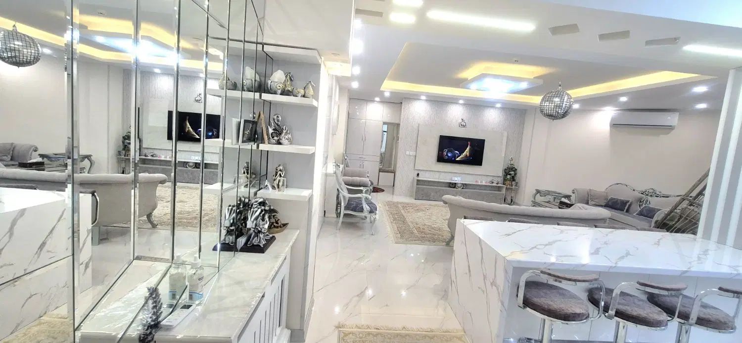 ۱۲۲متر ط۲۱ ویو ابدی برج مجلل منطقه۲۲دریاچه زیرقیمت|فروش آپارتمان|تهران, شهرک خرازی|دیوار