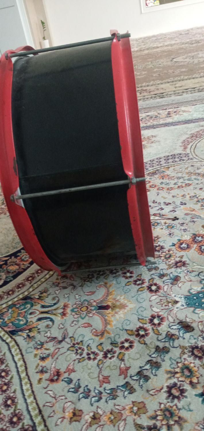 طبل سالم|درام و پرکاشن|زهک, |دیوار