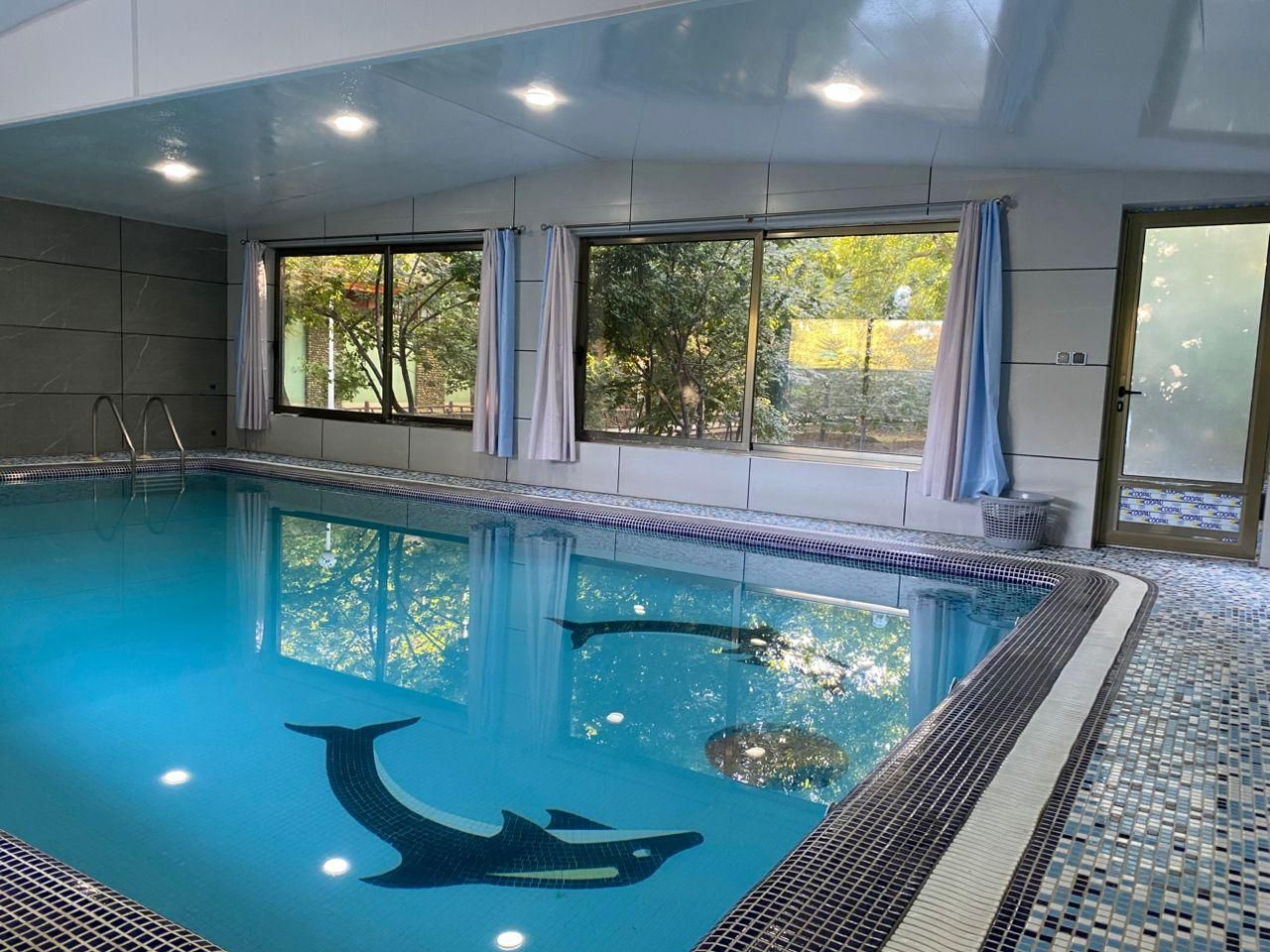 اجاره ویلا 820متری باغ بهادران/باغبهادران|اجارهٔ کوتاهمدت ویلا و باغ|اصفهان, شاهزید|دیوار