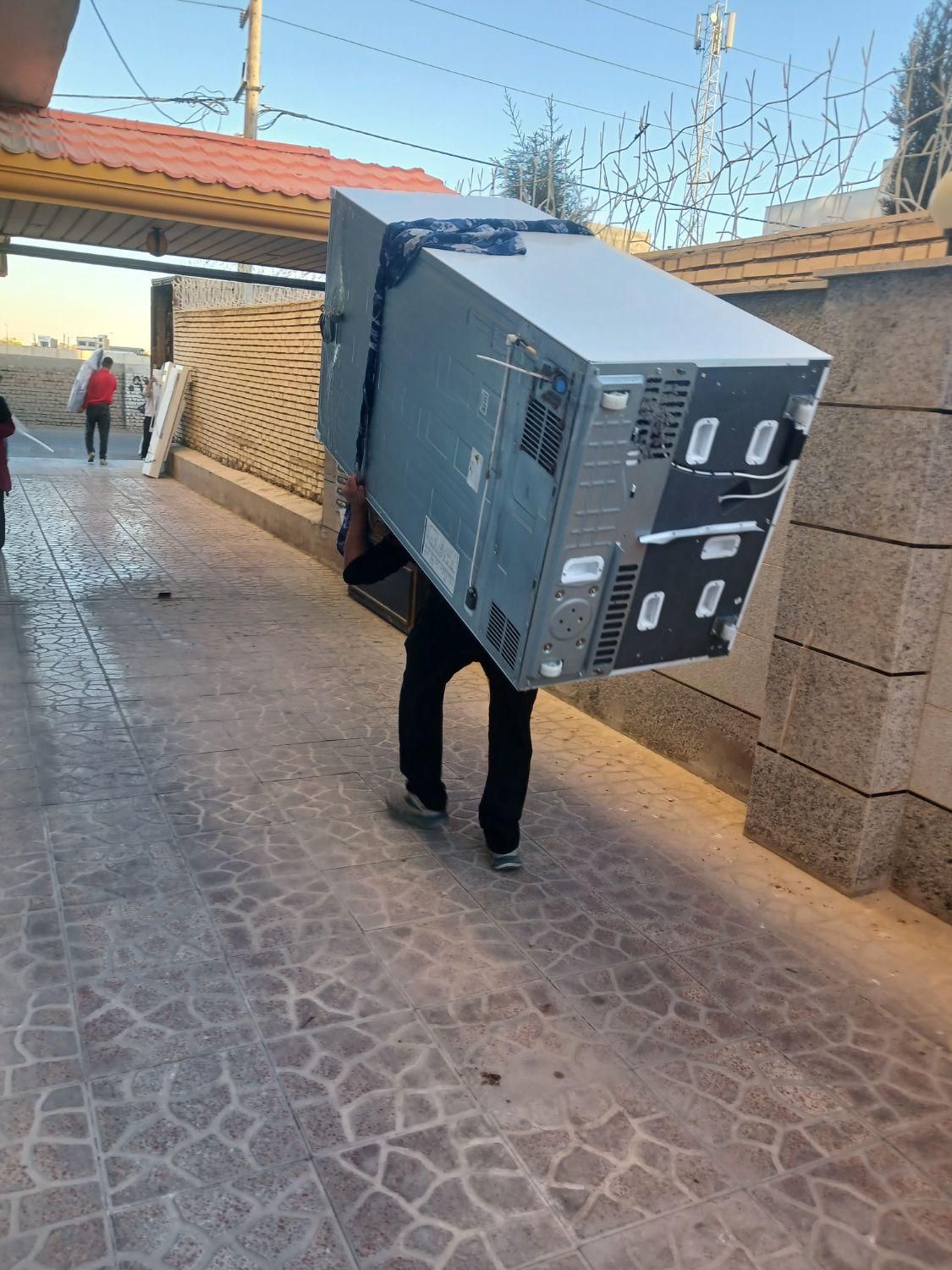 کارگراسباب کشی وباربری واثاث خانه وکارگرحمل بارکرج|خدمات حمل و نقل|کرج, شهرک بنفشه|دیوار