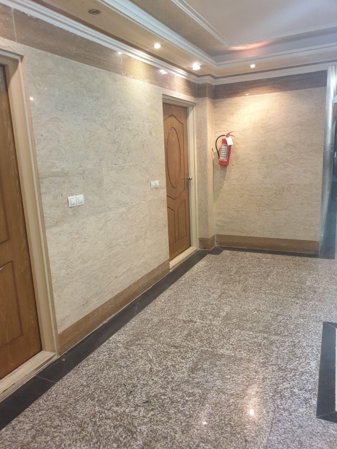 ۱۱۷ متر موقعیت اداری ۴ خوابه استاندارد|فروش دفتر کار، اتاق اداری، مطب|تهران, شهر‌زیبا|دیوار