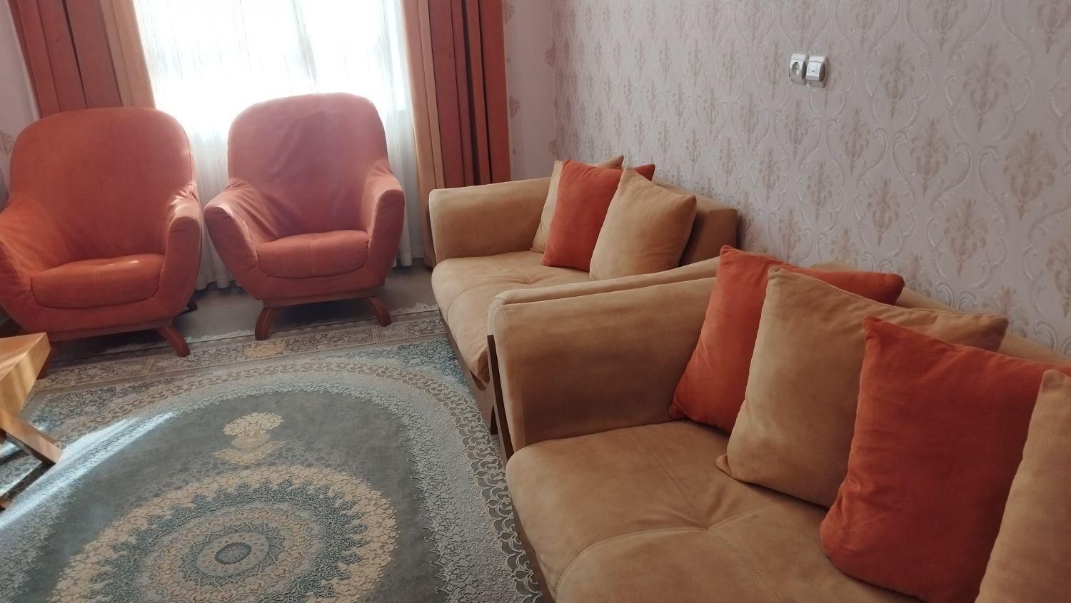 مبل ۸ نفره|مبلمان خانگی و میز عسلی|رباطکریم, رباطکریم|دیوار