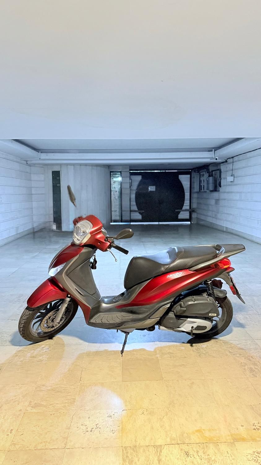 Piaggio Medley ABS ایتالیایی، مدل ۹۷، قرمز مات|موتورسیکلت|تهران, قیطریه|دیوار