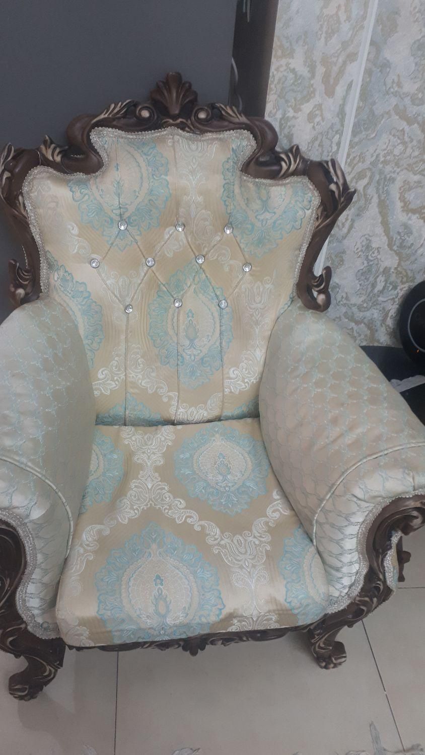 مبل هفت نفره ومیز نهار خوری چهار نفره  ومیز وسط|مبلمان خانگی و میز عسلی|کرج, گلشهر|دیوار