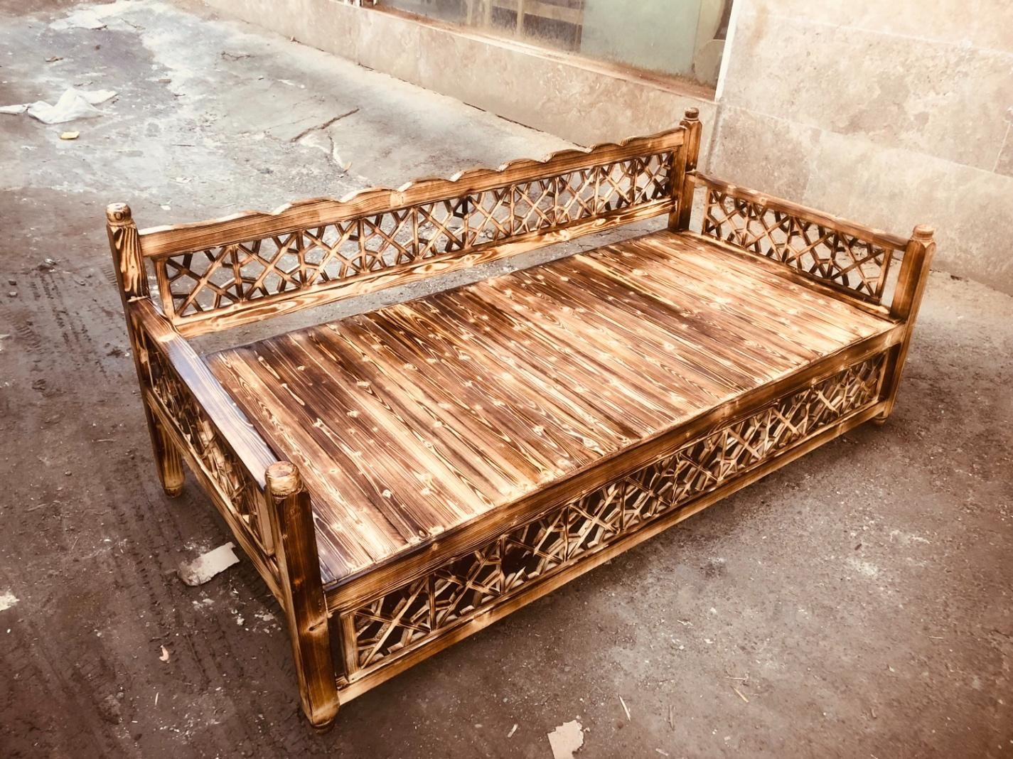 تولید تخت و مبلمان سنتی چو بی|مبلمان خانگی و میز عسلی|آمل, |دیوار