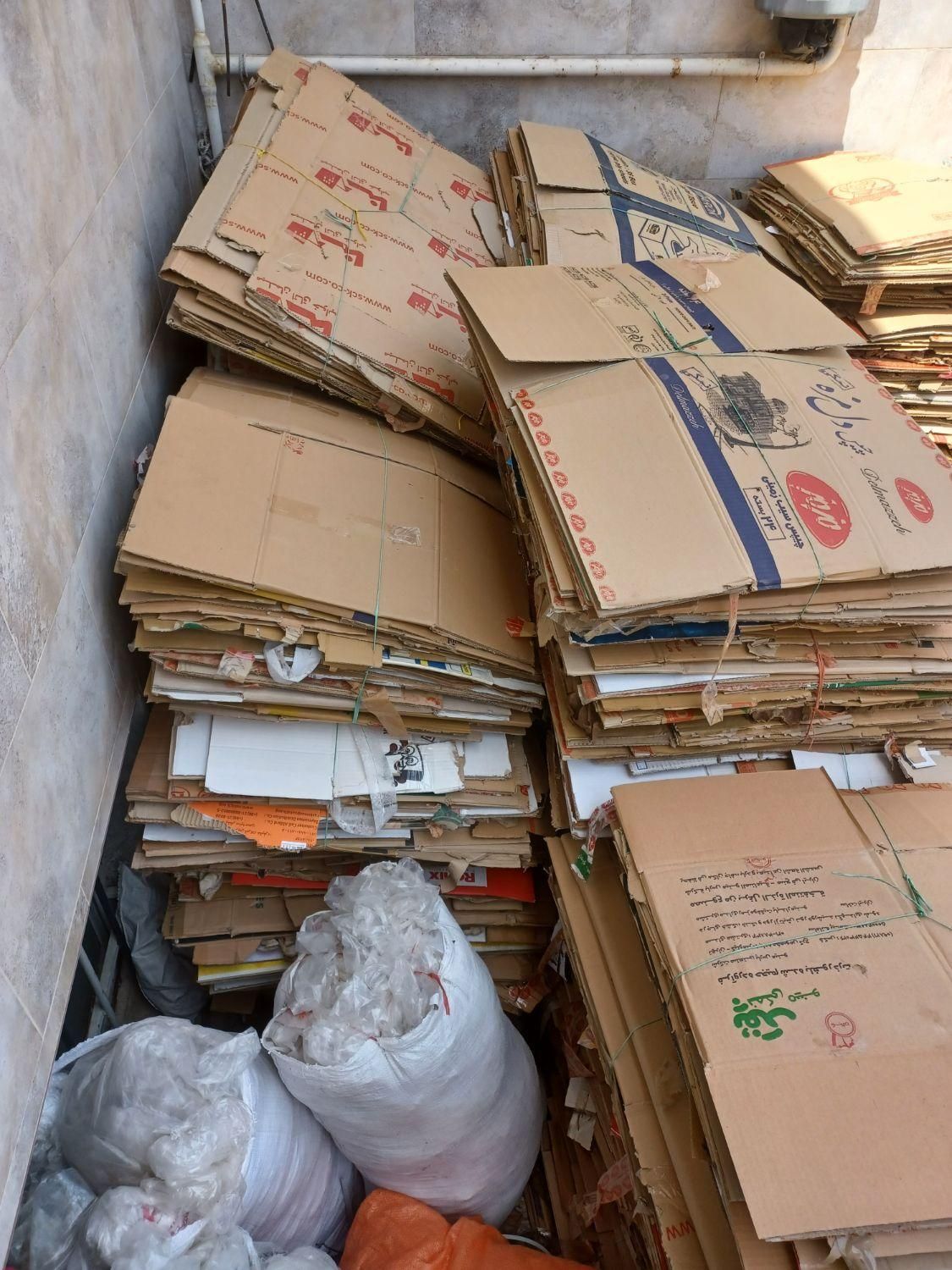 کارتن دفتر کتاب|عمدهفروشی|ساوه, |دیوار