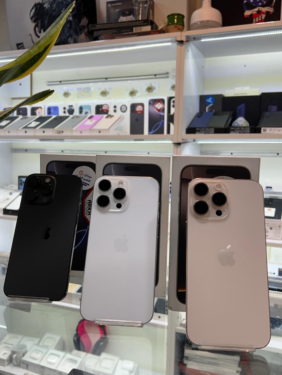 IPhone 16 pro max 256 ZAA باتری ۱۰۰ قیمت مناسب|موبایل|کرج, کوی امامیه|دیوار