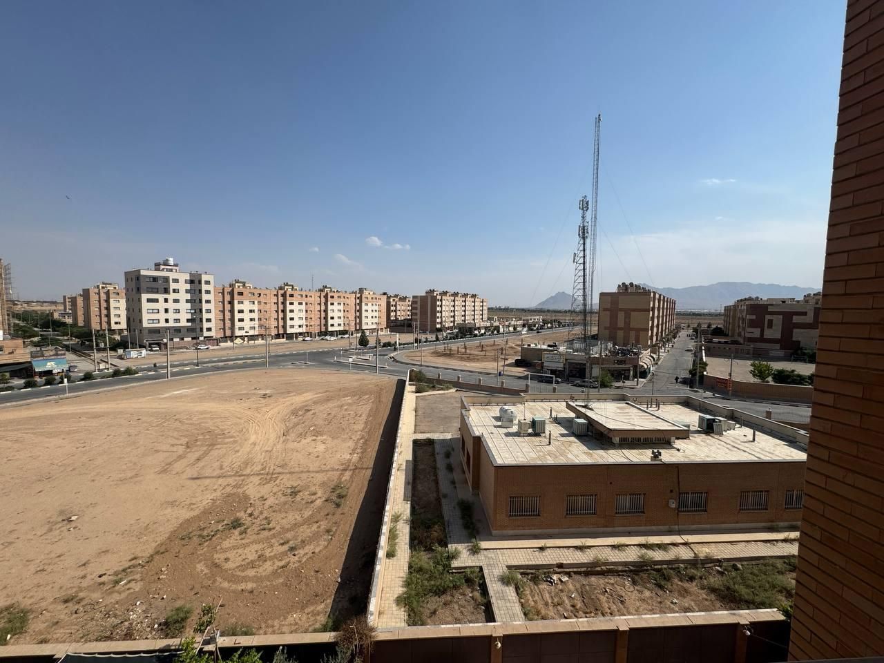 آپارتمان ۸۰ متری ۲ خوابه در مسکن مهر شاهین شهر|فروش آپارتمان|شاهین‌شهر, شهرک پردیس|دیوار