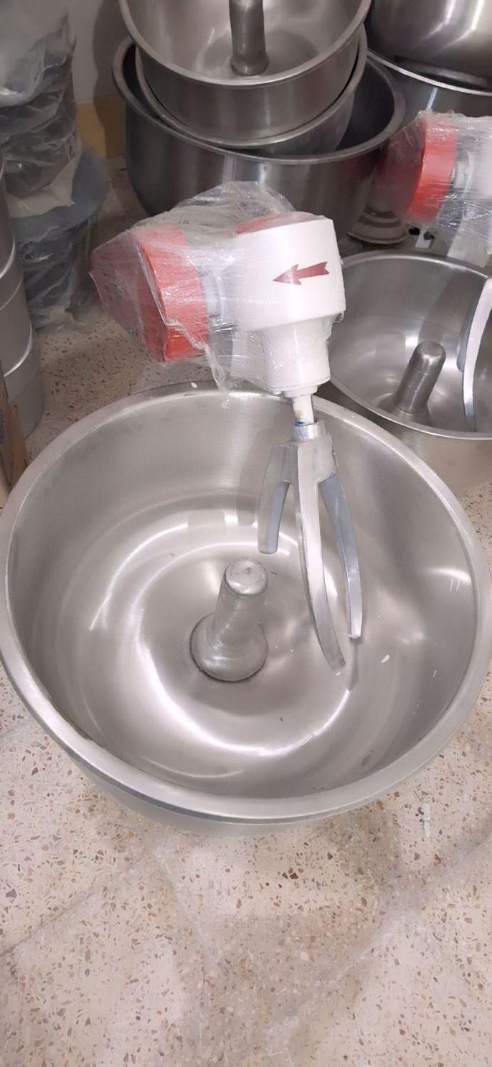 مدیترانه خمیرکن 1 خمیرگیر 1 خمیر گیر همزن برقی 1|خردکن، آسیاب، غذاساز|خمینیشهر, |دیوار