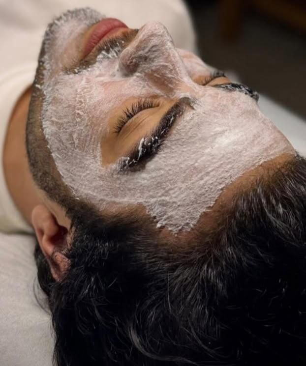 آموزش صفر تا صد پاکسازی پوست در کلینیک با مدرک فنی|خدمات آموزشی|اراک, |دیوار