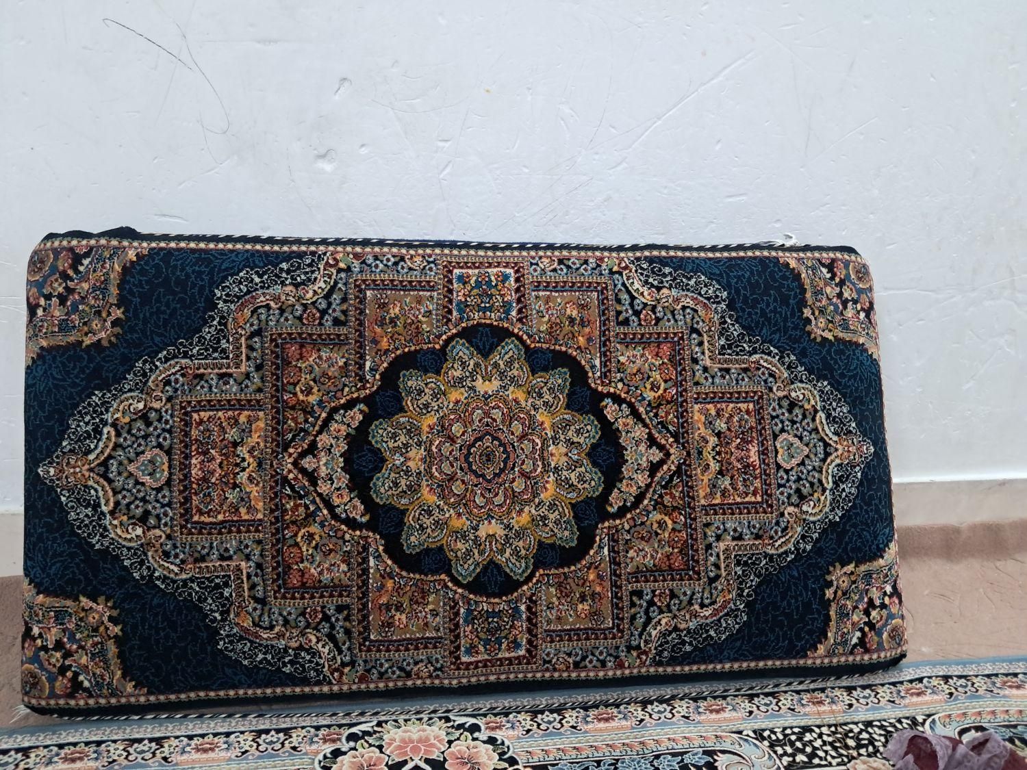 پشتی|مبلمان خانگی و میز عسلی|ساوه, |دیوار