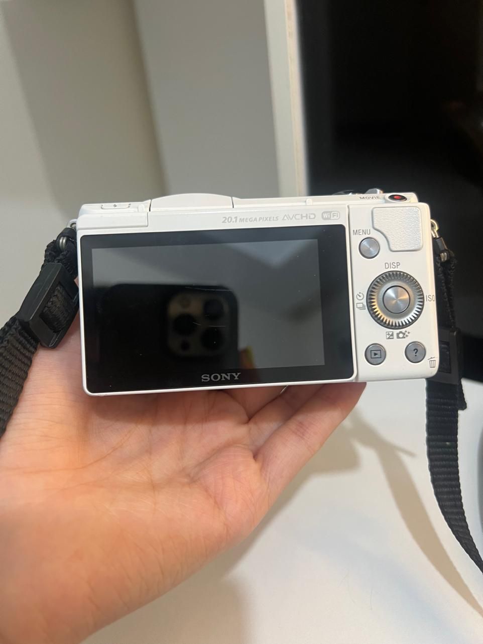 دوربین Sony Alpha 5000 با لنز 16-50mm کم‌ کارکرد|دوربین عکاسی و فیلم‌برداری|کرج, عظیمیه|دیوار