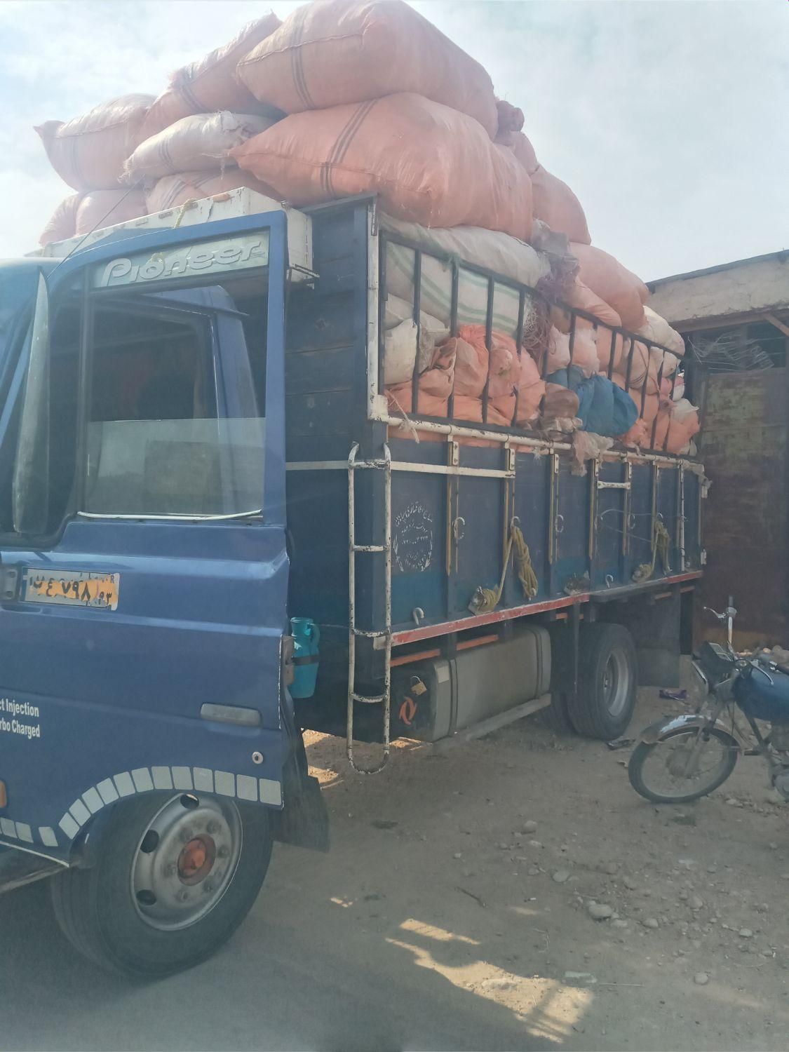 اثاث کشی وغیره درخدمتم|خدمات حمل و نقل|داراب, |دیوار