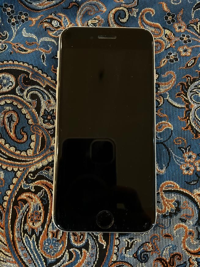 iPhone se 2020|موبایل|تهران, پونک|دیوار