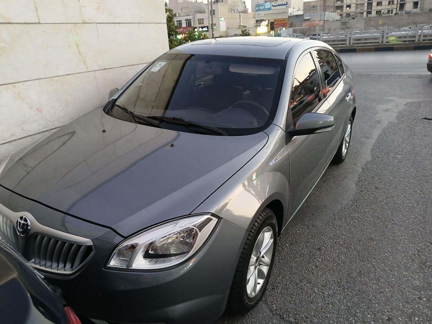 برلیانس H330 اتوماتیک 1500cc، مدل ۱۳۹۶|خودرو سواری و وانت|شیراز, درکی|دیوار