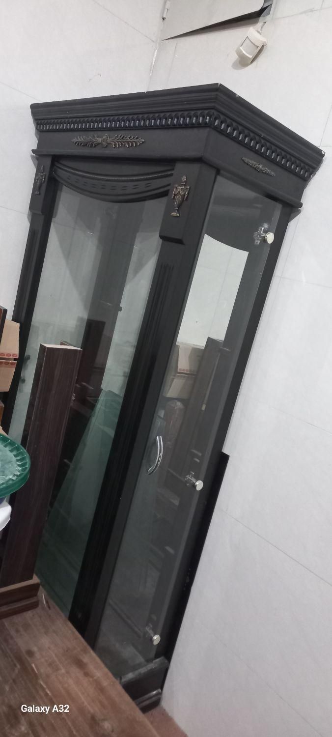 ویترین سایز ۹۰|بوفه، ویترین، کنسول|برخوار, |دیوار