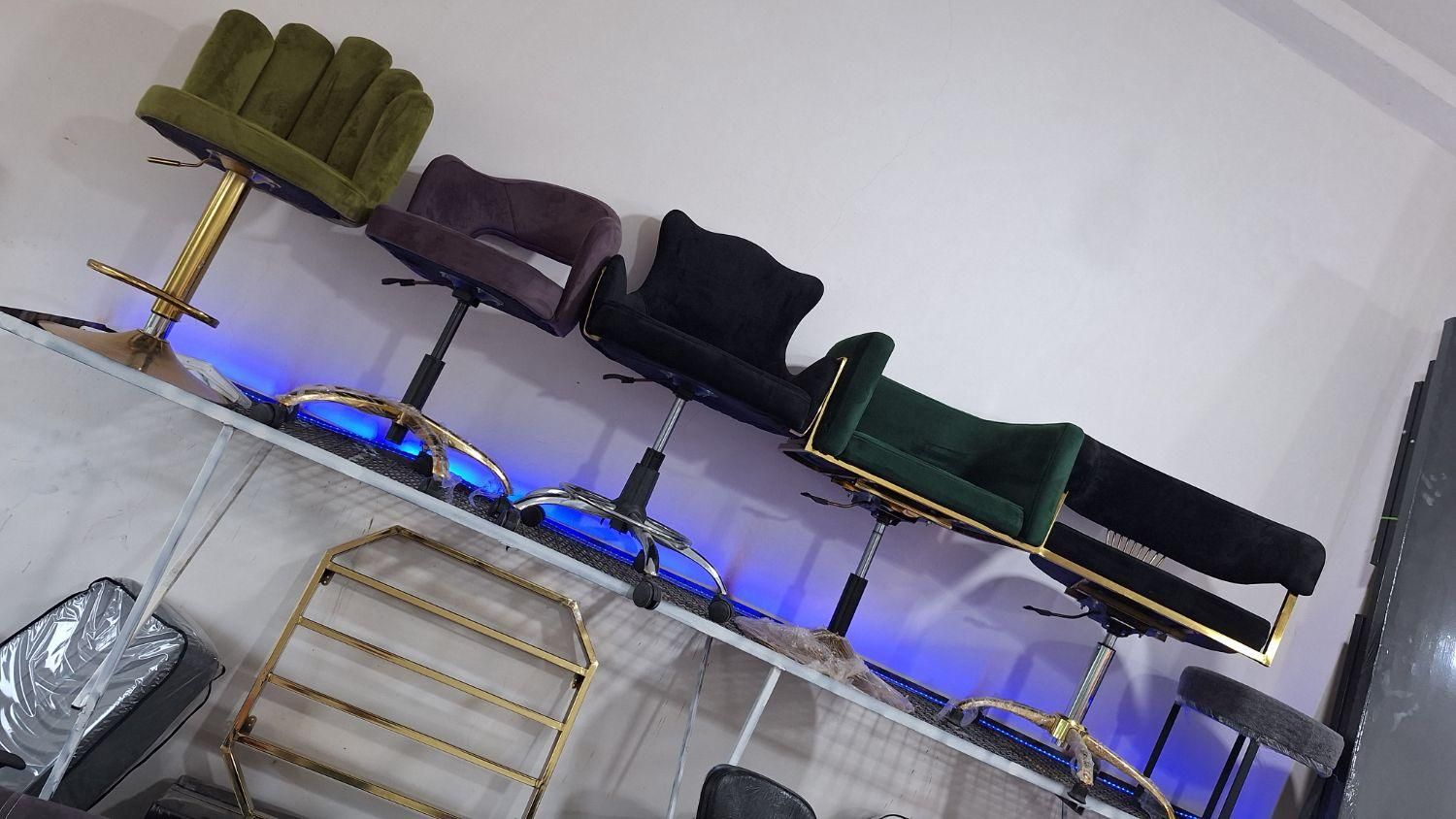 تجهیزات سالن زیبایی|آرایشگاه و سالن‌های زیبایی|لوندویل, |دیوار