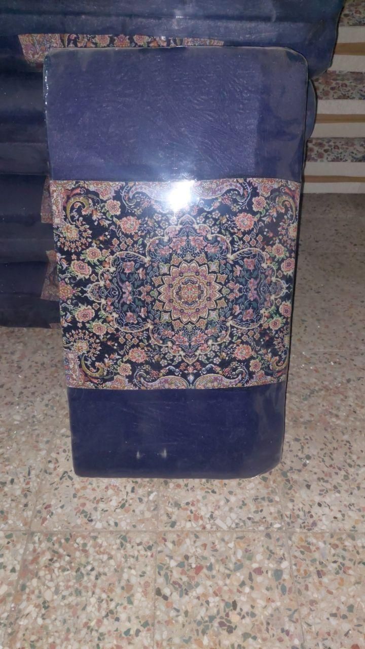 پوشتی چایخونه|پشتی|اصفهان, کارلادان|دیوار