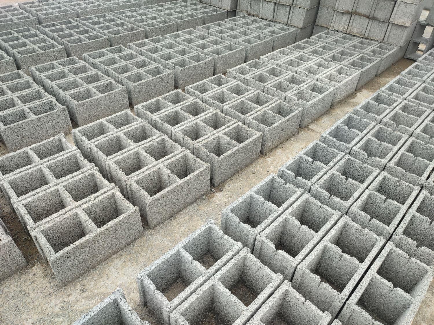 بلوک سیمانی سیمان سفال|مصالح و تجهیزات ساختمان|فومن, |دیوار