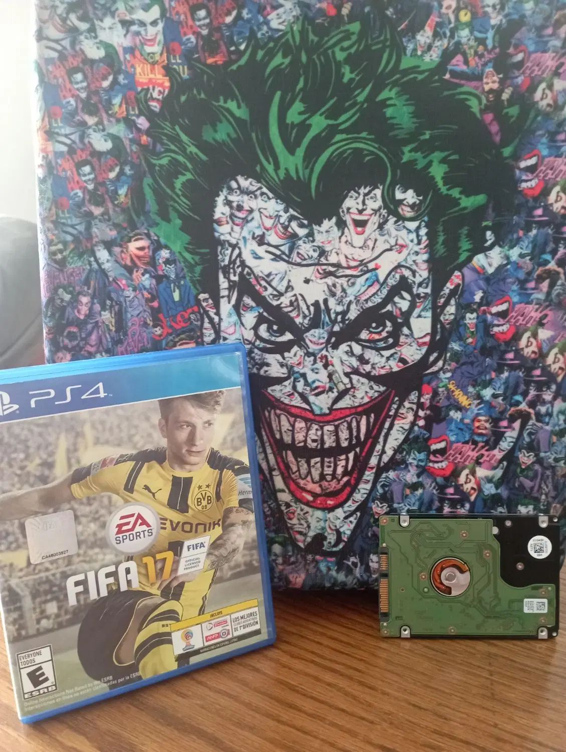 هارد ۵۰۰ گیگ دیسک فیفا ۱۷ Ps4و کیف PS4|کنسول، بازی ویدئویی و آنلاین|تهران, شهرک گلها (تهرانسر)|دیوار