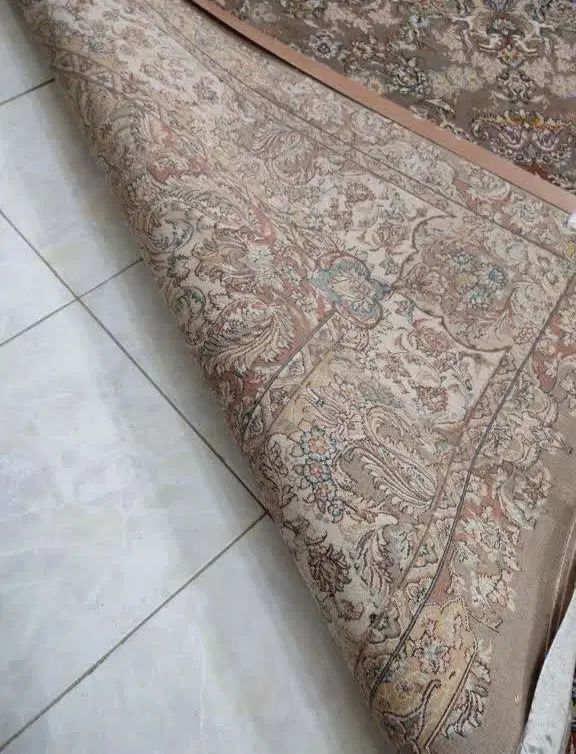 چهارتخته فرش|فرش|تهران, آهنگ|دیوار