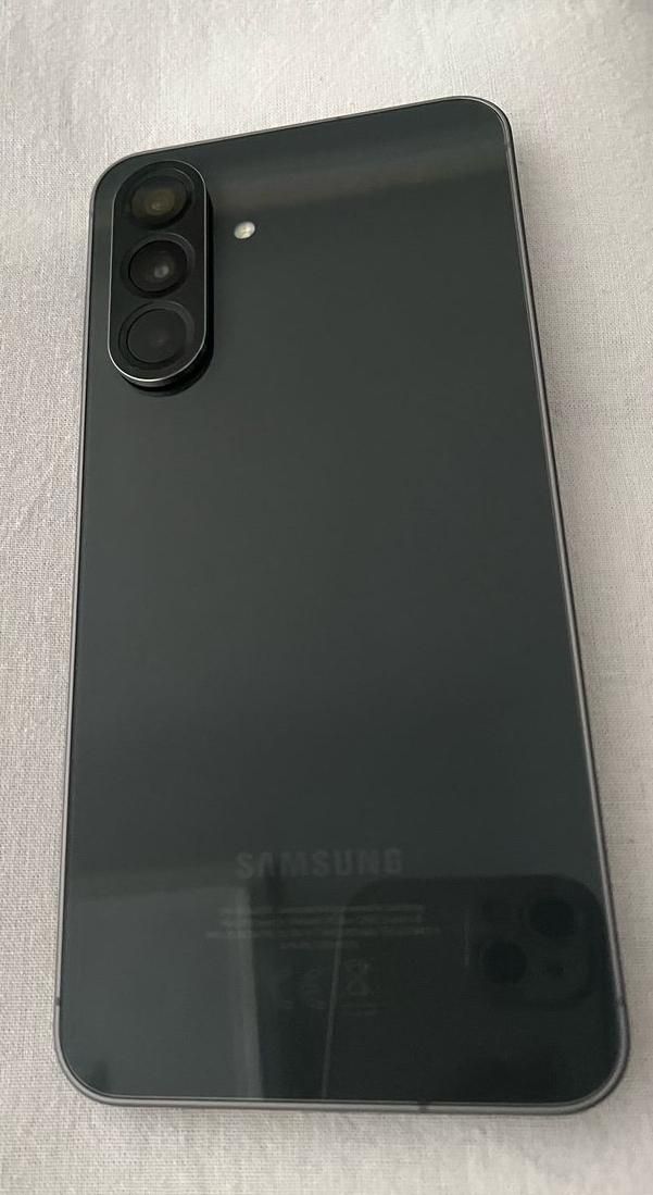 سامسونگ galaxy a56 با حافظهٔ ۲۵۶ گیگابایت|موبایل|تهران, نازی‌آباد|دیوار