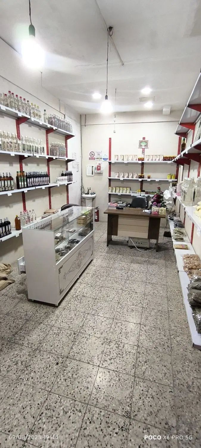 ۲۰متر تجاری/ابتدای جمهوری۲۱/|اجارهٔ مغازه و غرفه|مشهد, کوی پلیس|دیوار
