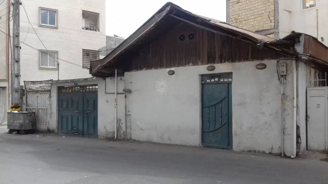 خانه ویلایی جهت کارگاه|اجارهٔ دفتر صنعتی، کشاورزی، تجاری|رشت, باهنر|دیوار