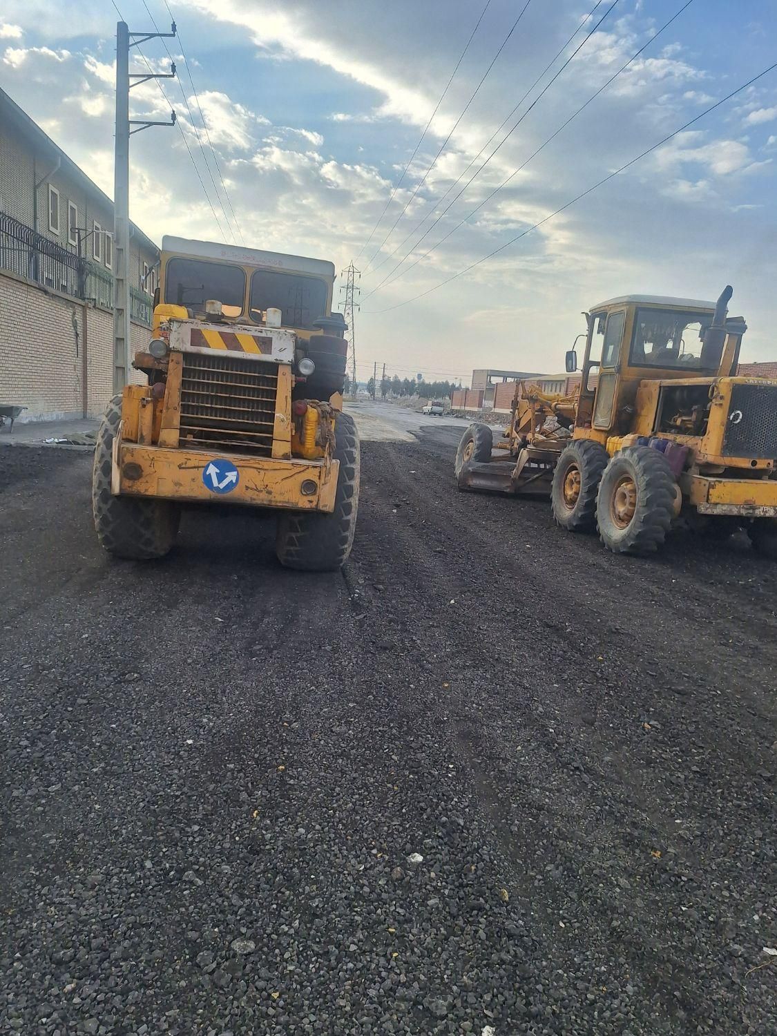 مخلوط ریزی تراشه اسفالت خاک ریزی تهران و جاده ساوه|خدمات پیشه و مهارت|تهران, افسریه شمالی|دیوار