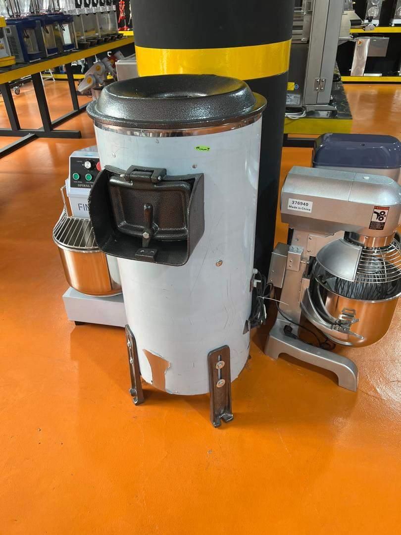 پوست گیر سیب زمینی|کافیشاپ و رستوران|تهران, استاد معین|دیوار