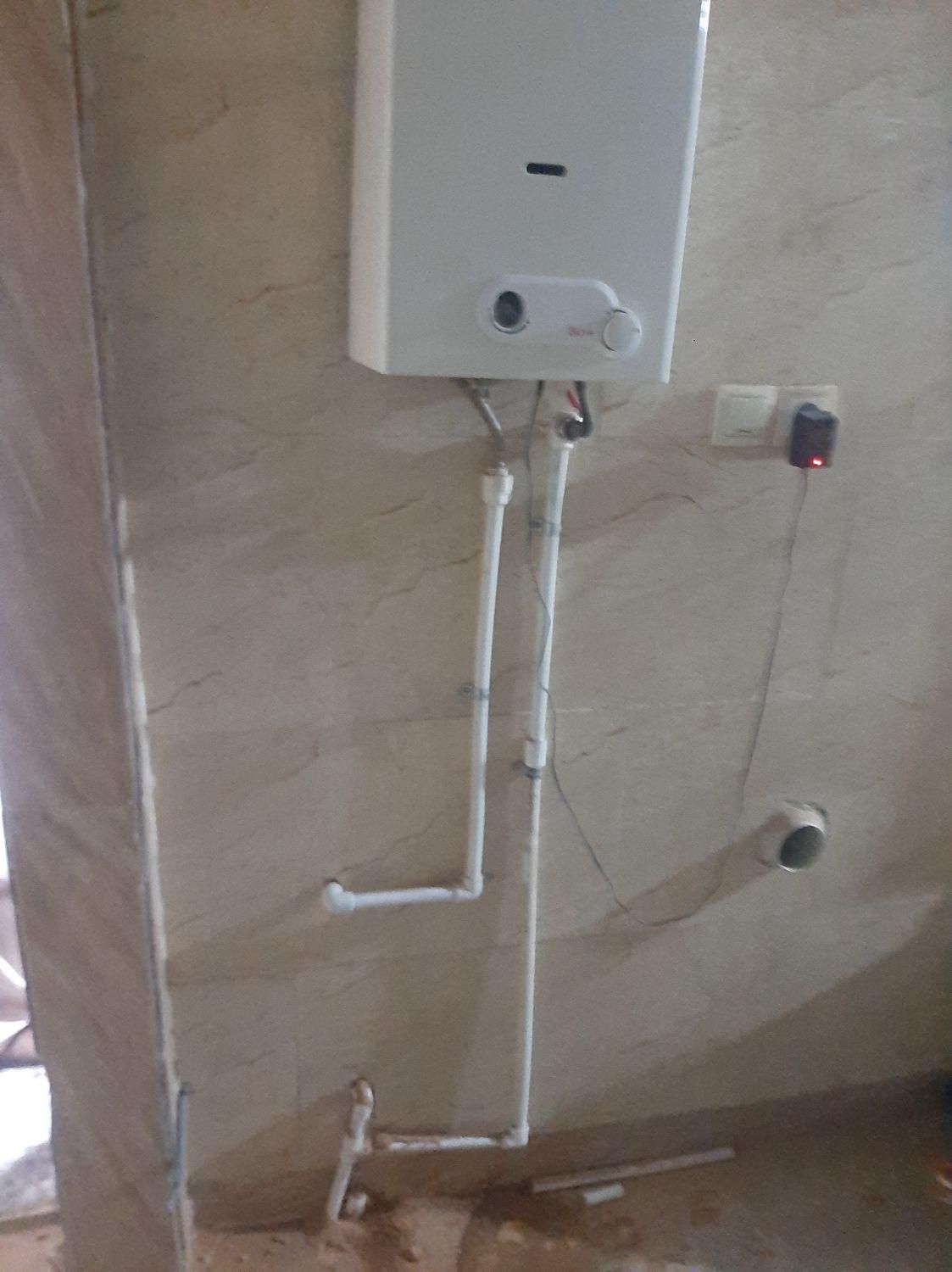 لوله کشی وبرق کشی. نصبLED به دیوارسیم کشی کولر|خدمات پیشه و مهارت|خاش, |دیوار