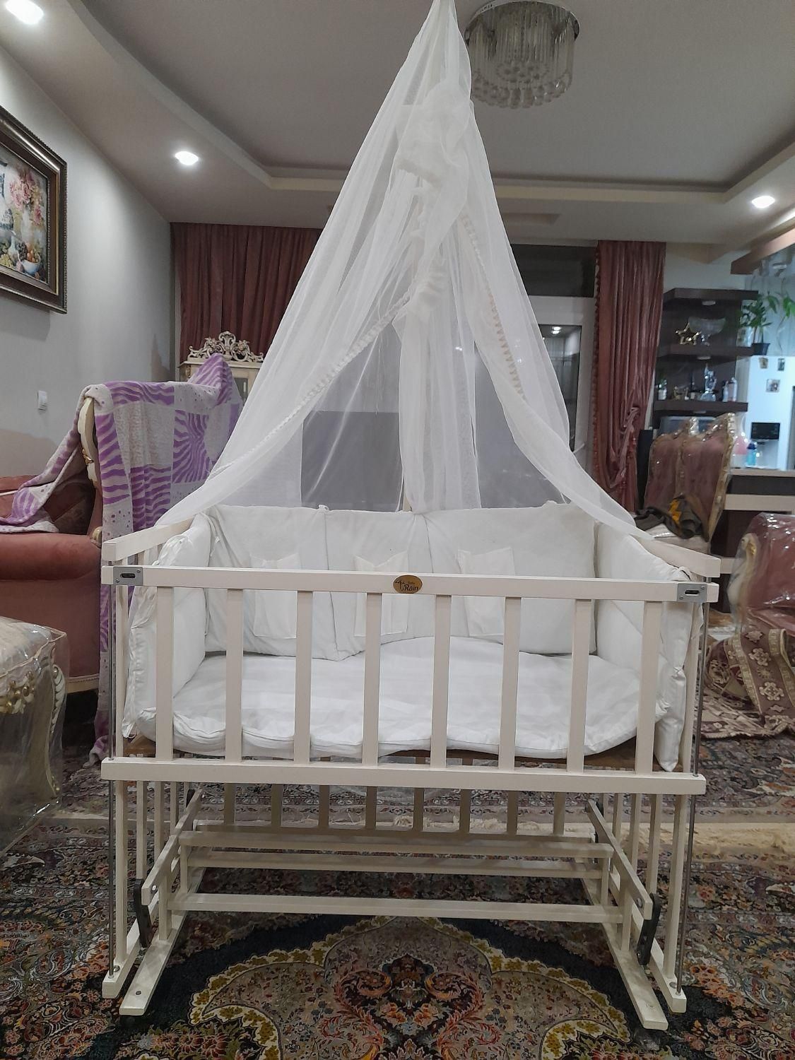 تخت کنار مادر تمام چوب|تخت و صندلی بچه|اصفهان, مهدی آباد|دیوار