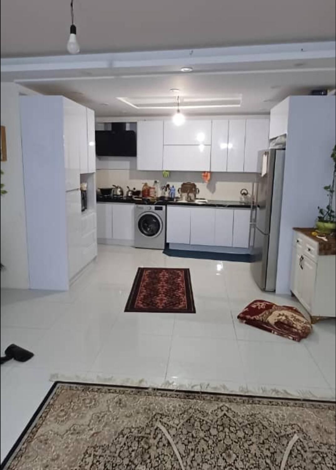 اپارتمان 90 متری ۲ خواب گلابدره (غرق نور)|فروش آپارتمان|تهران, گلاب دره|دیوار