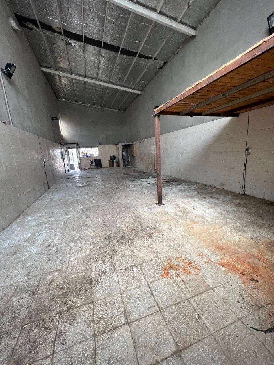 اجاره و فروش سوله ۱۲۰ متری در شهرک سنگ|اجارهٔ دفتر صنعتی، کشاورزی، تجاری|کاشان, شهرک امیرکبیر|دیوار