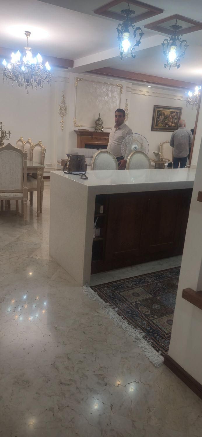 ۱۱۰ متری.    روبروی.پارک ملت.     ۲ پارکینگ|فروش آپارتمان|تهران, امانیه|دیوار