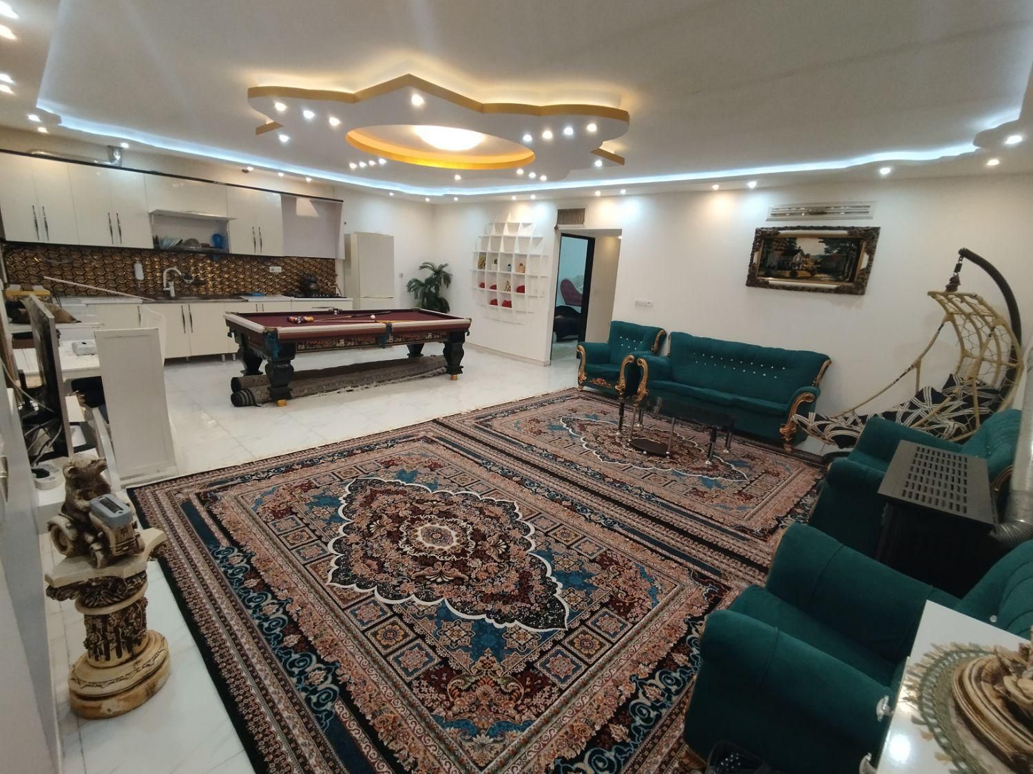 سوییت ویلایی شیک خیابان تختی دیپلمات سنتر|اجارهٔ کوتاهمدت آپارتمان و سوئیت|بروجرد, |دیوار