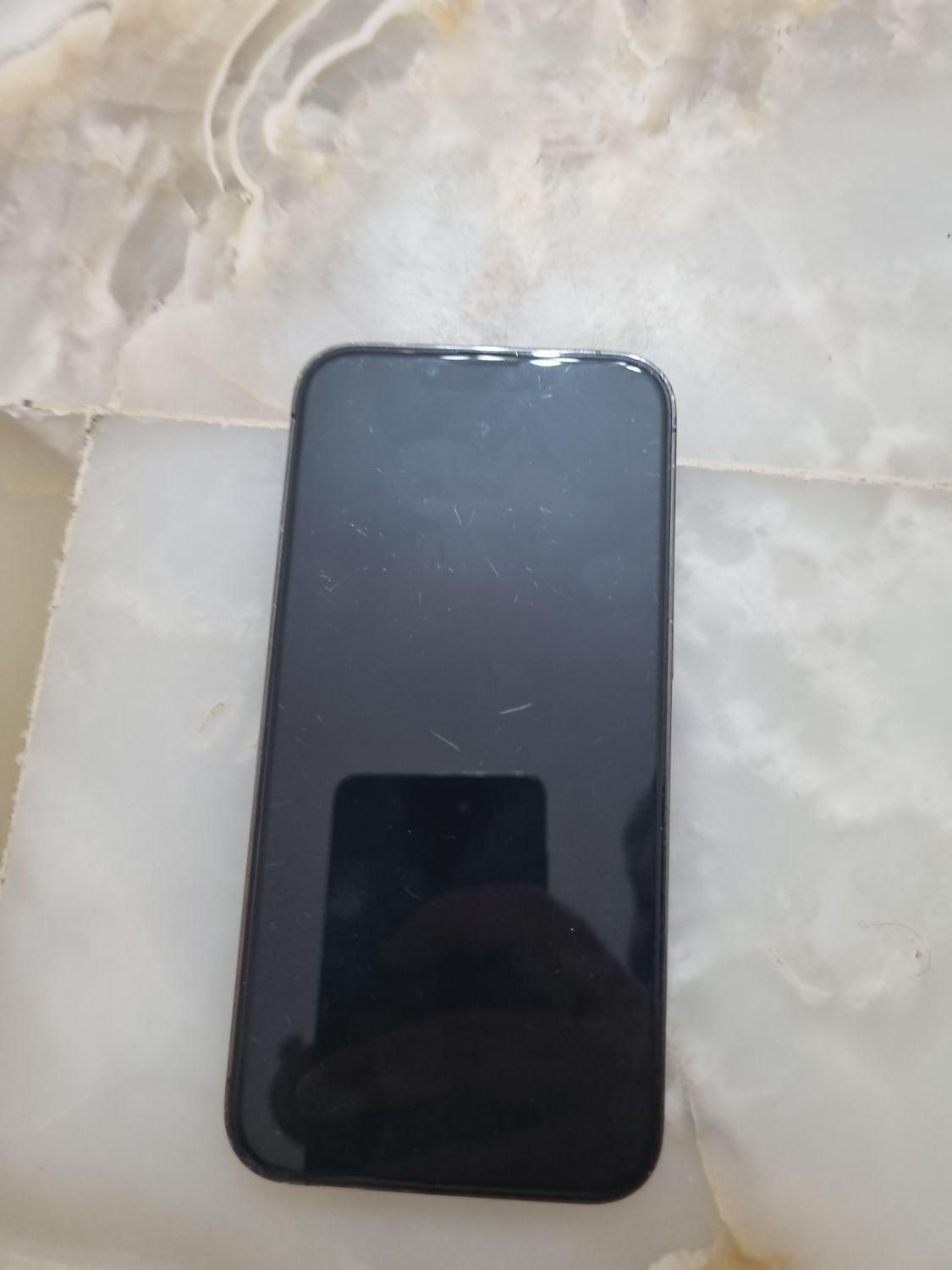 اپل iPhone 13 Pro با حافظهٔ ۲۵۶ گیگابایت|موبایل|رشت, گلسار|دیوار