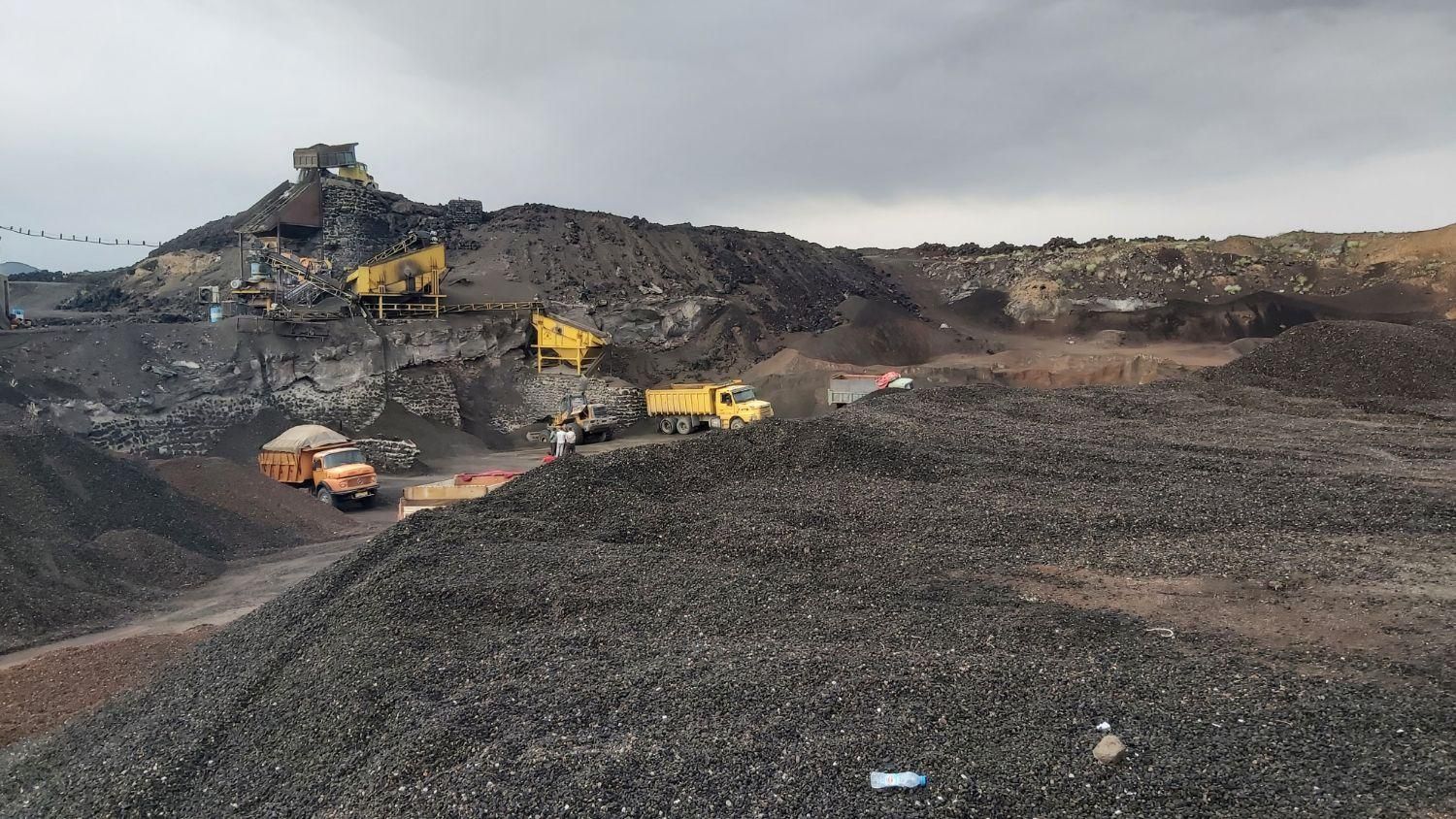 پوکه معدنی سبک مستقیم از معدن سراسر کشور|عمدهفروشی|قروه, |دیوار