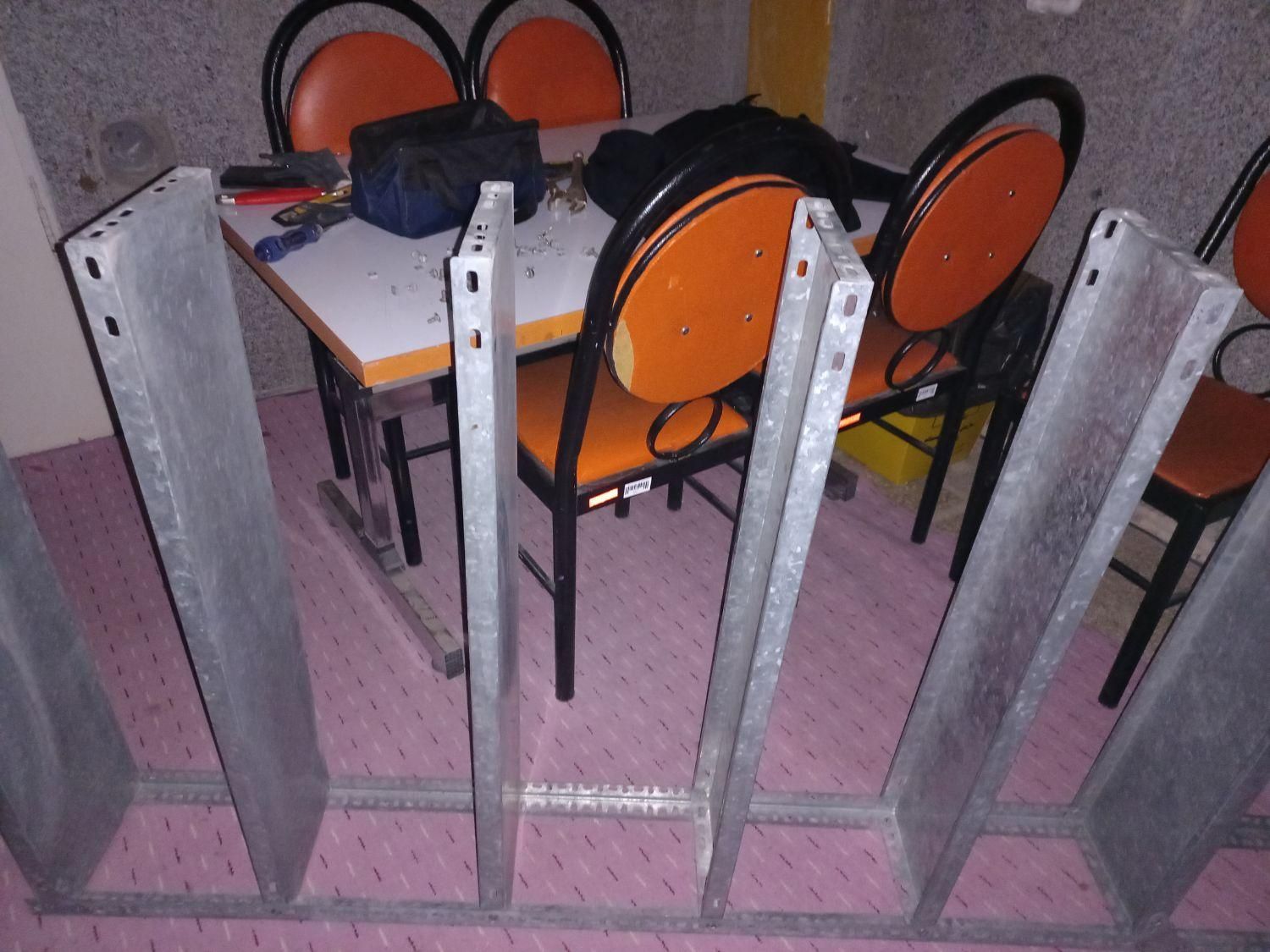 قفسه فلزی با قیمت منصفانه|کتابخانه، شلف، قفسه‌های دیواری|قم, پردیسان|دیوار