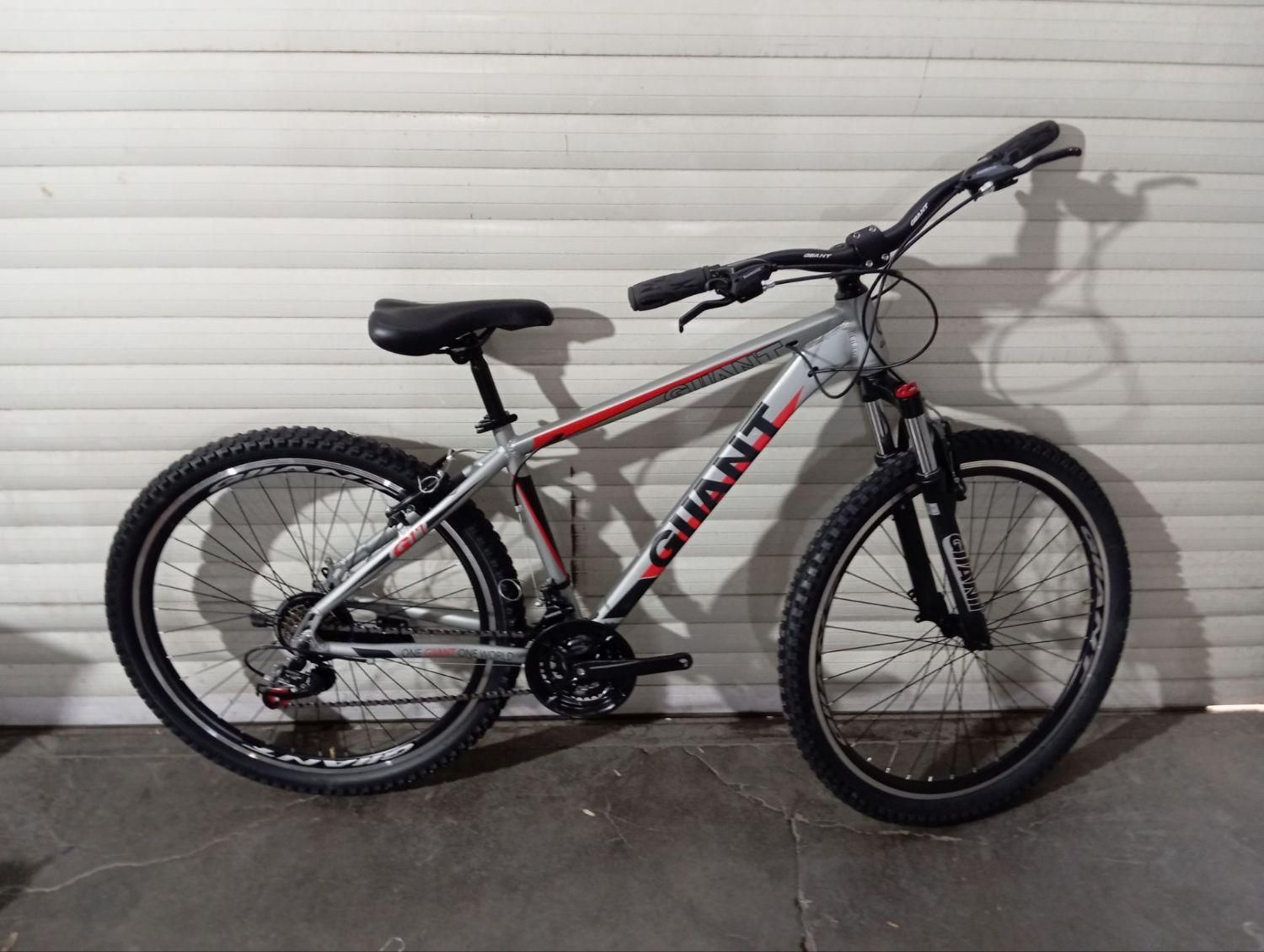دوچرخه جیانت۲۷/۵ آلمینیوم|دوچرخه، اسکیت، اسکوتر|مشهد, شهید قربانی|دیوار