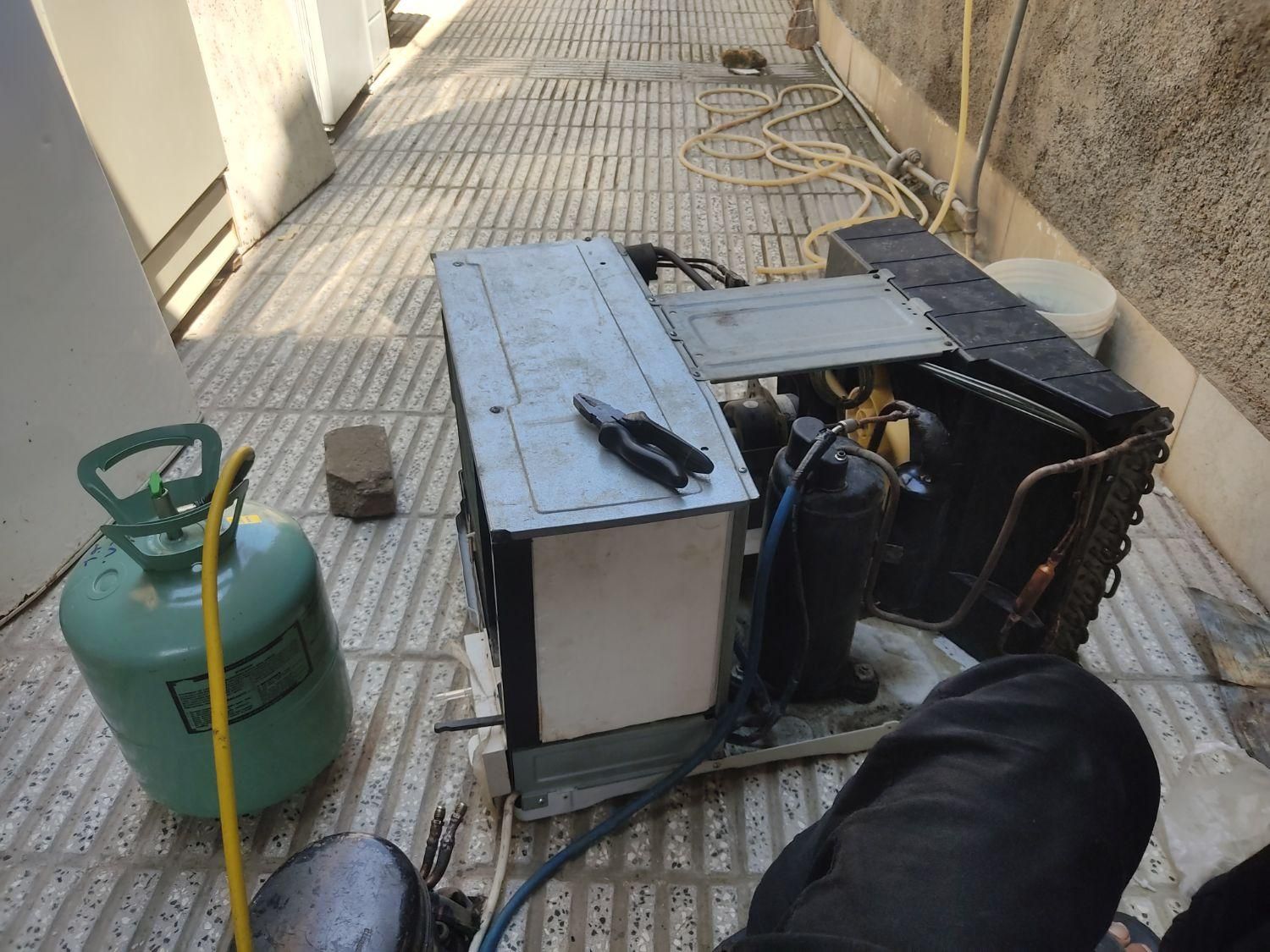 تعمیرات تخصص انواع یخچال.گاز شارژ رنگ نقاشی درب|خدمات پیشه و مهارت|گرگان, |دیوار