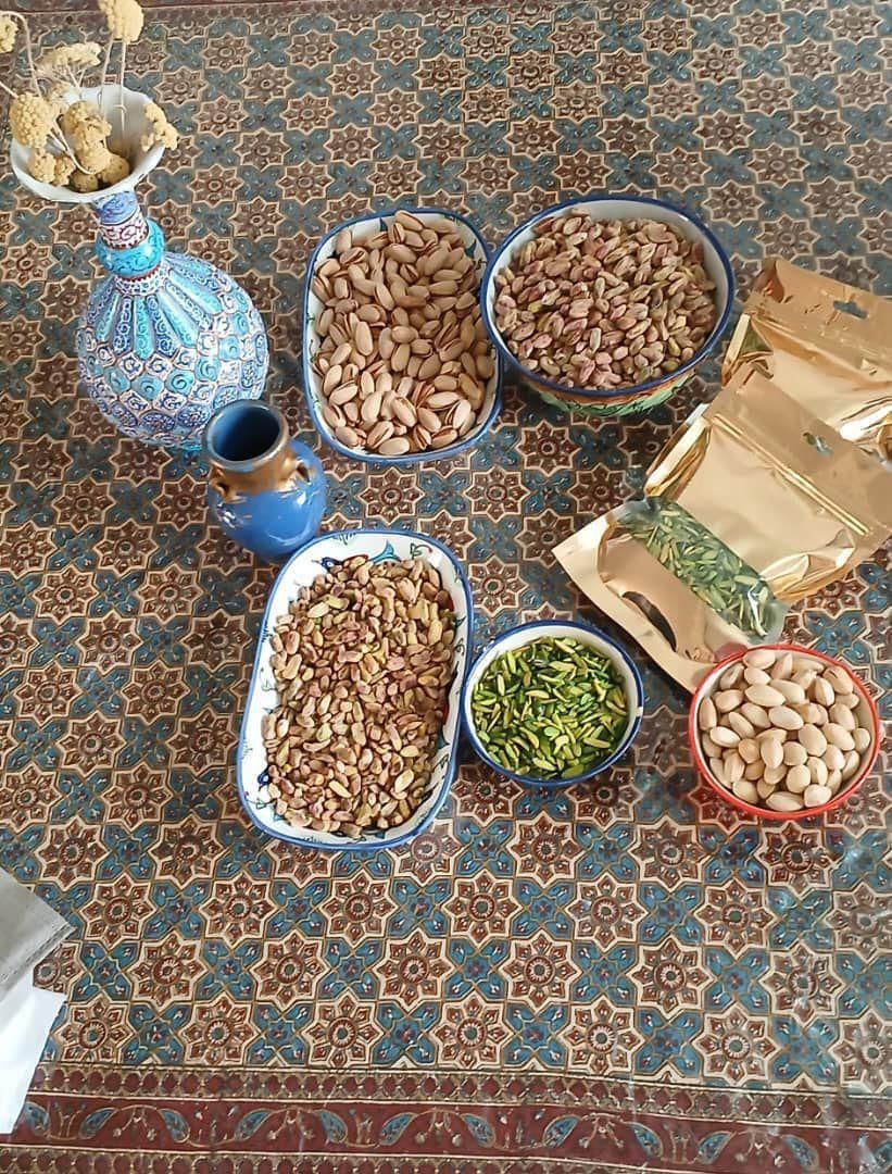 پسته خندون به شرط   تازگی ومغز پسته درشت خلالی|خوردنی و آشامیدنی|تهران, صادقیه|دیوار