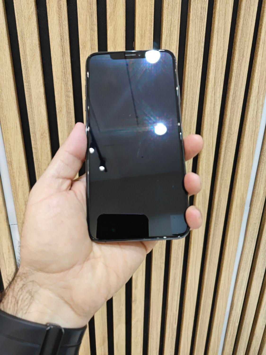 اپل iPhone XS Max با حافظهٔ ۶۴ گیگابایت|موبایل|تهران, صادقیه|دیوار