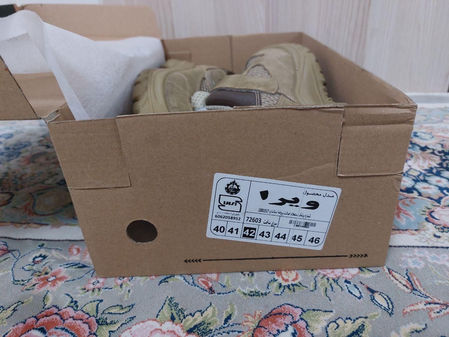 کفش کار نو با کارتن سایز ۴۲|کیف، کفش، کمربند|ری, صفاییه (چشمه علی)|دیوار