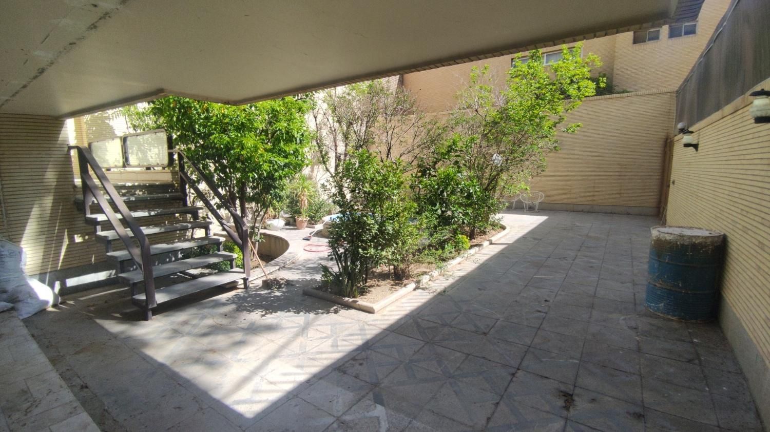 اجاره دربستی/مناسب استفاده اداری/ خیابان آینه خانه|اجارهٔ خانه و ویلا|اصفهان, بوستان آینه خانه|دیوار