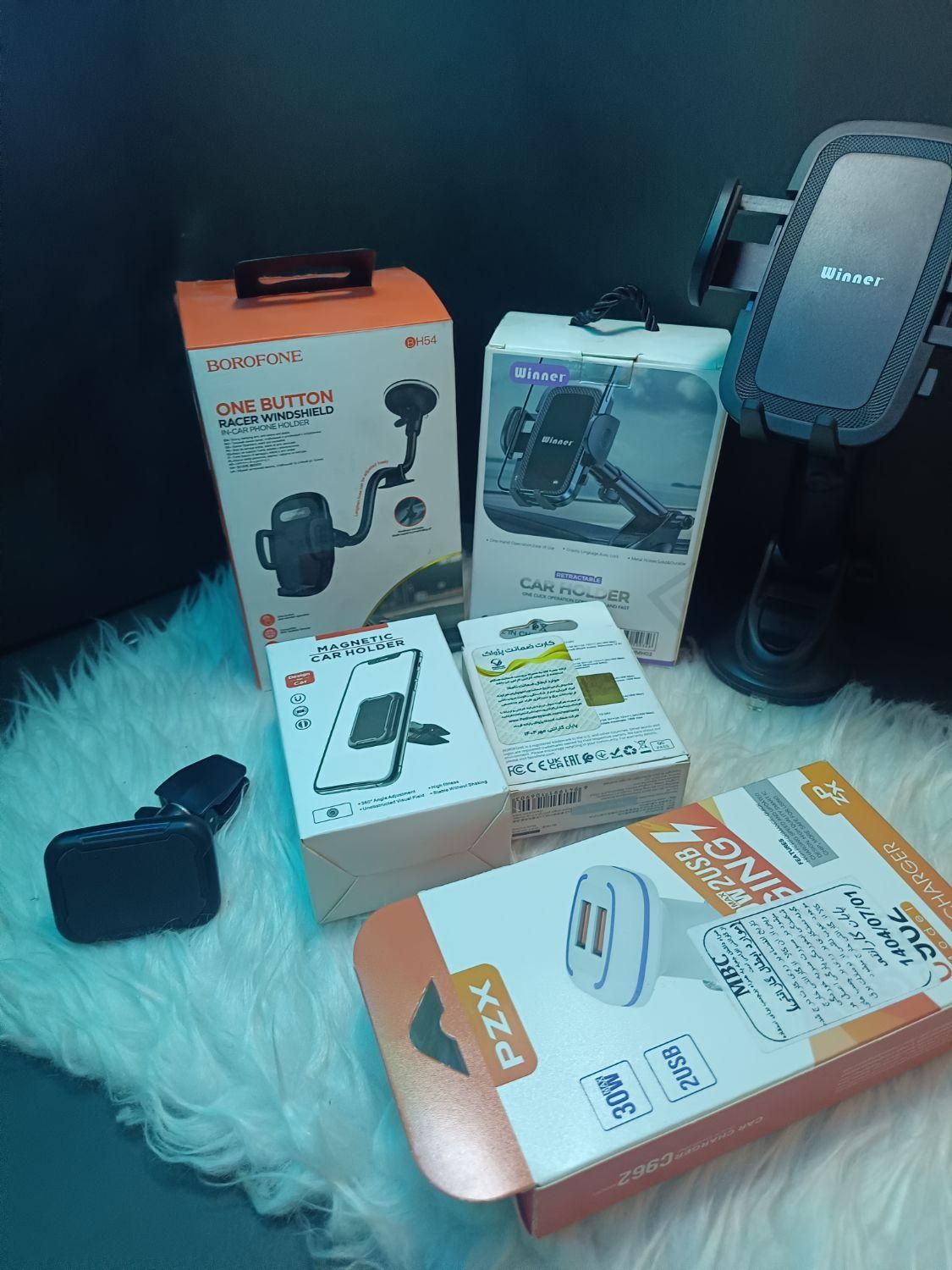 هولدر و فندکی ماشین|لوازم جانبی موبایل و تبلت|قم, ولیعصر|دیوار